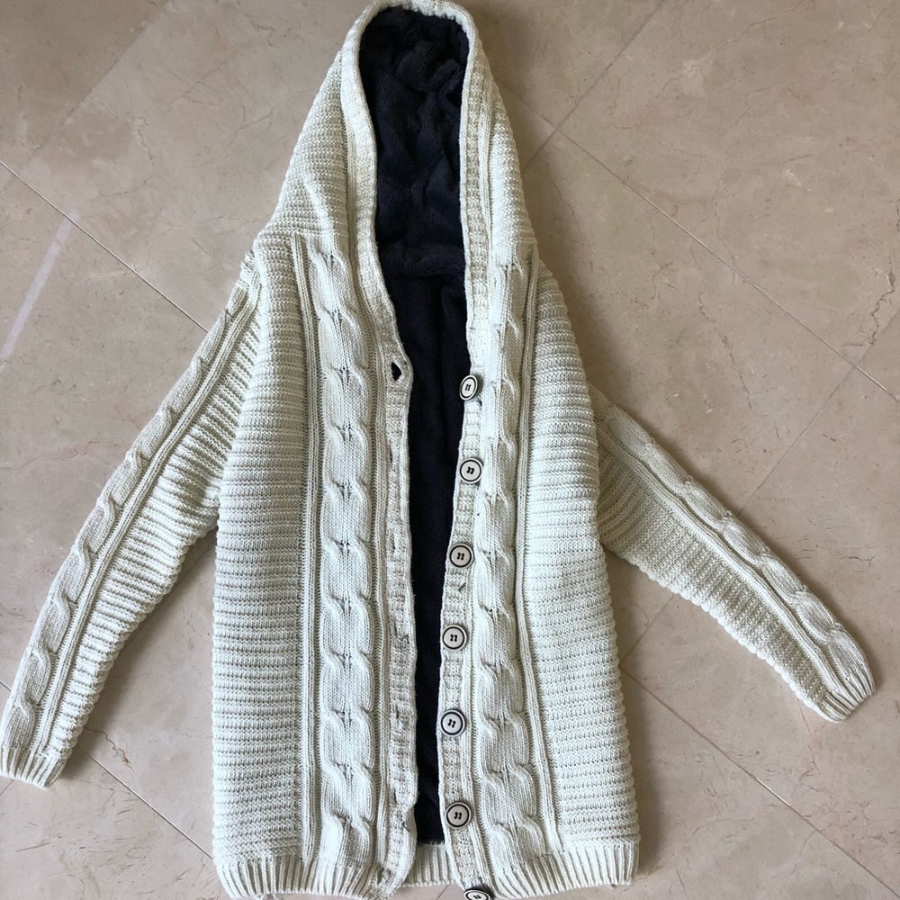 Knit cream cardigan